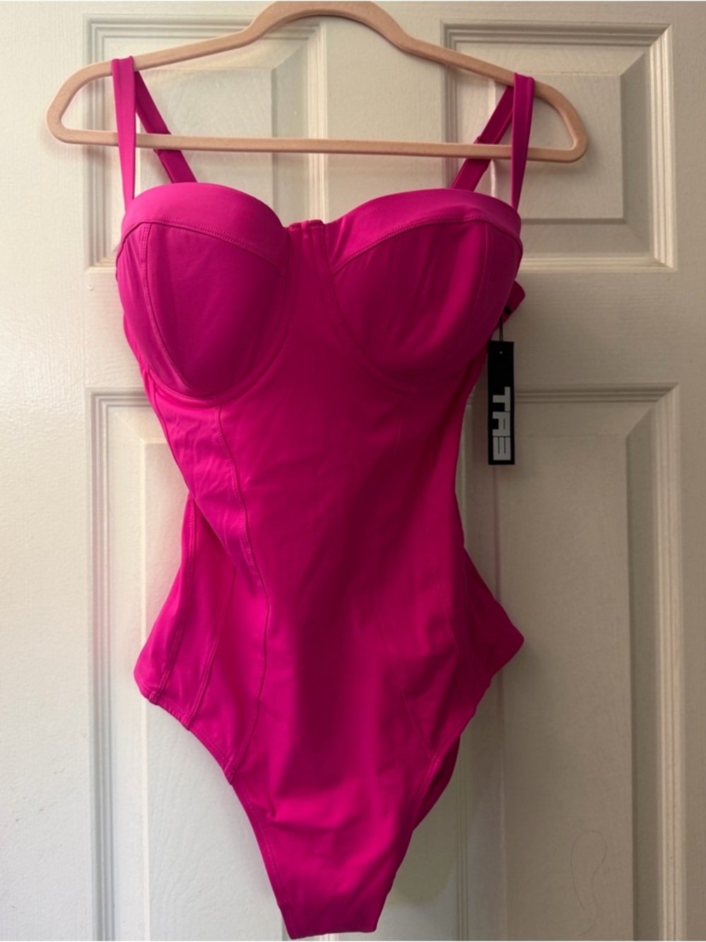 TA3 Pushy Swimsuit - MEDIUM F/G Cup - Picture 3 of 5